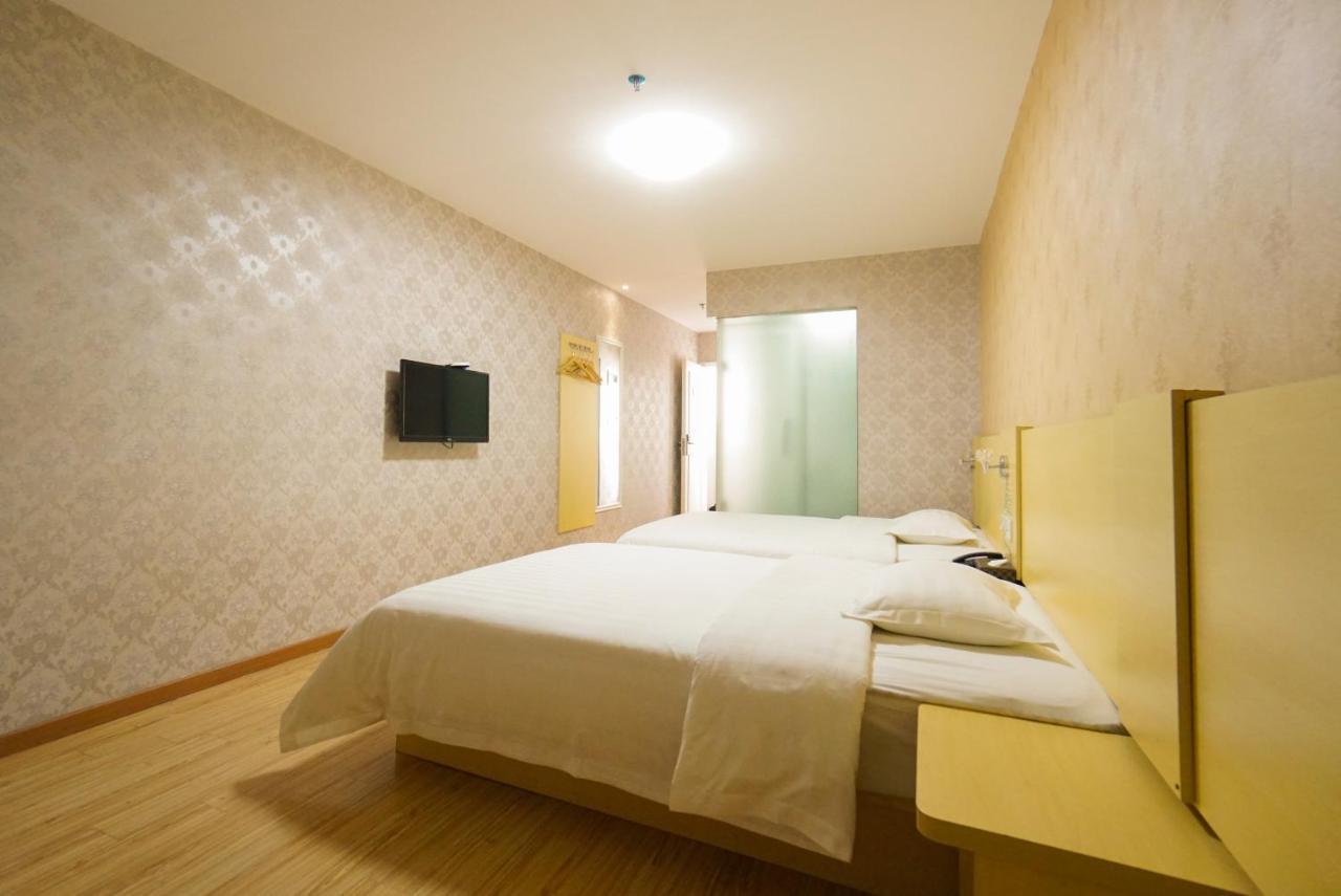 Jia Mei Xin Holiday Hotel Baiyun Airport Branch Cantón Exterior foto